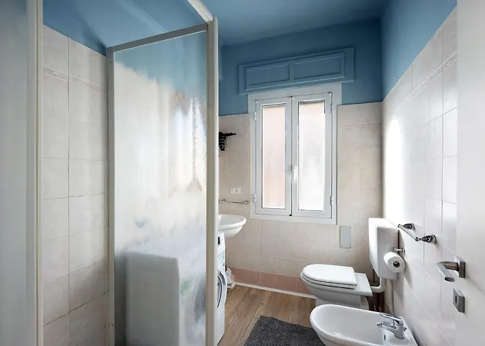 Victoria Lucus Bormani Apartment *